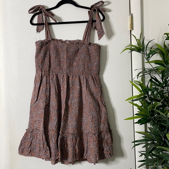 aerie Dresses & Skirts - Boho summer dress with tie- adjustable straps